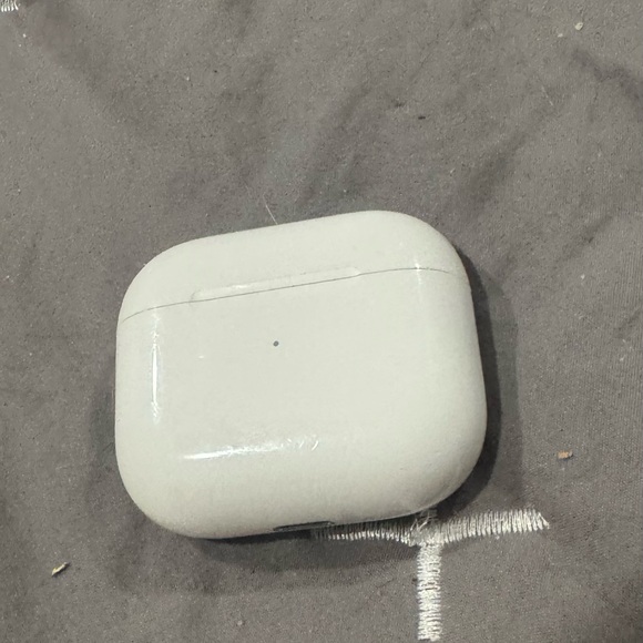 AirPods Generation 3.
